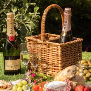 Bottle Holder: 2 Bottle Carrier, Wicker