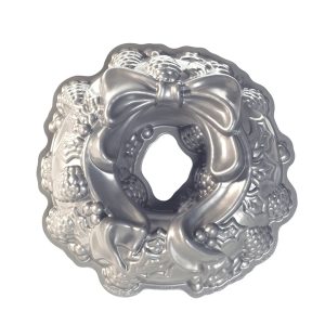 Bundt Pan: Nordic Ware Holiday Wreath, Silver