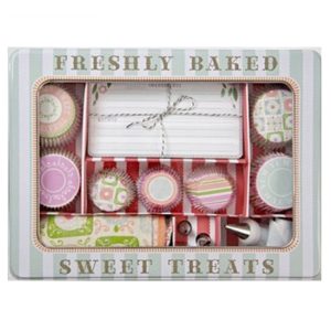 Cupcake Kit: Sweet Treats Gift Set