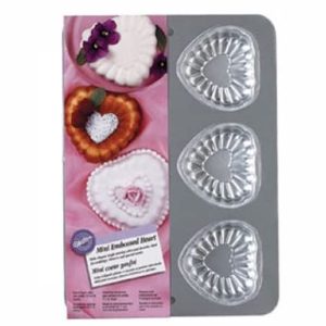 Cakelet Tin: 6 Hole Mini Embossed Heart Tin