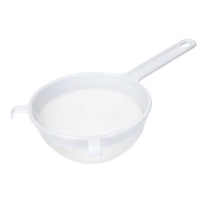 Sieve: 15cm Plastic Handled Sieve with Nylon Mesh