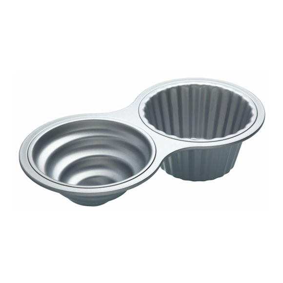 Cake Tin: Jumbo Cupcake Baking Tin