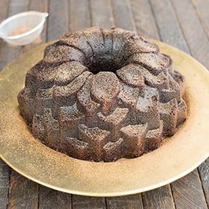Bundt Pan: Nordic Ware Blossom 10 cups 2.4L, Toffee