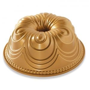 Bundt Pan: Nordic Ware Chiffon 10 Cups 2.4L, Gold