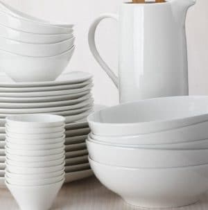 Maxwell & Williams White Basics Range: Pure white tableware made from fine porcelain.
