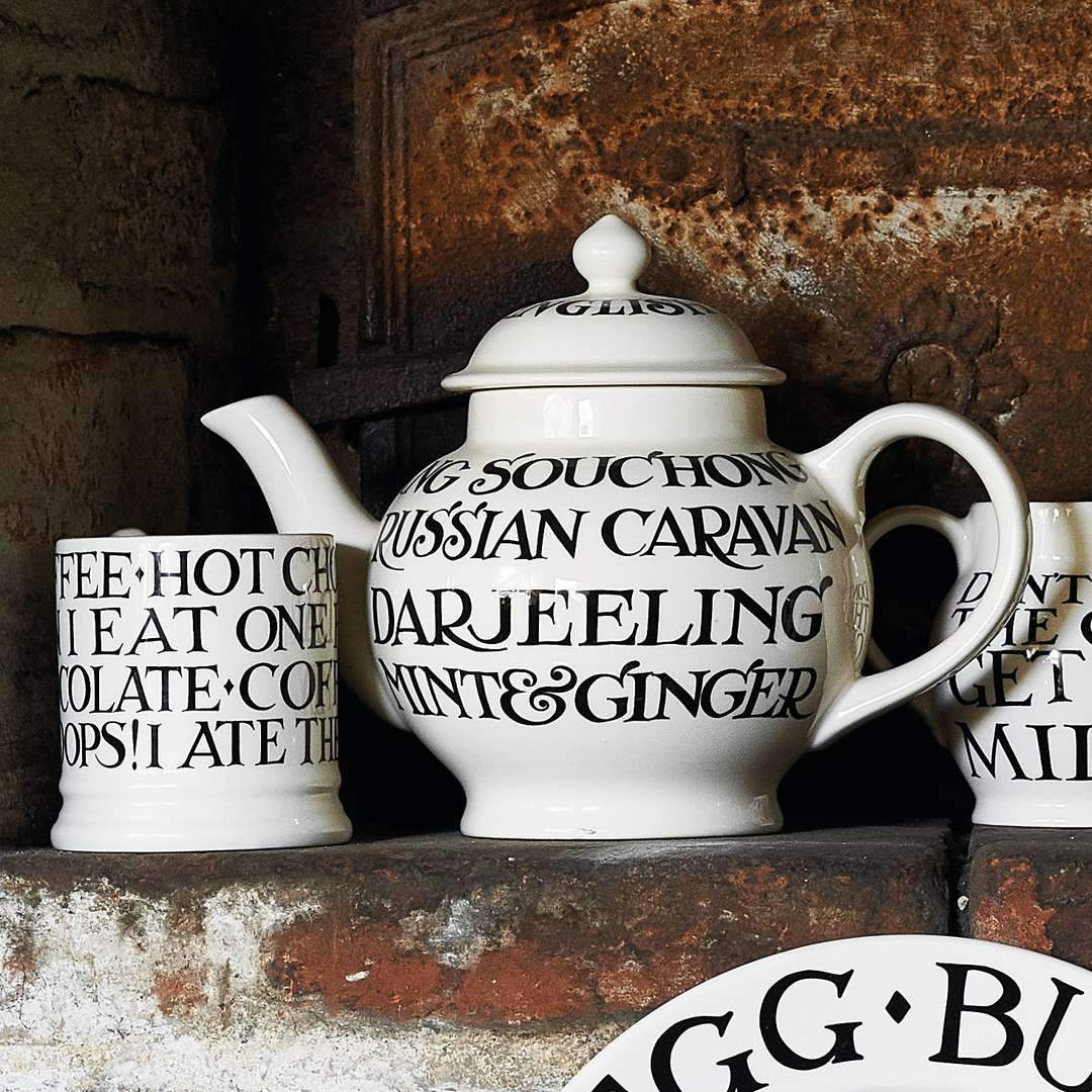 Tea Pot: 4 Mug Emma Bridgewater Black Toast 4 Mug Teapot, Ceramic - Image 5