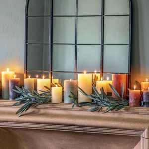 Candles: 2 x 9.5cm x 7cm Pillar Candle, Amber