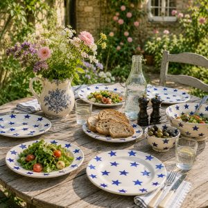 Breakfast/Salad Plate: 1 x 21.5cm Emma Bridgewater Breakfast Plate Blue Star, Ceramic