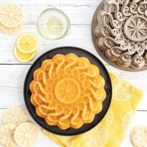 Bundt Tin: Nordic Ware Citrus Twist, Toffee
