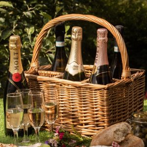 Bottle Carrier: 6 Bottle Basket, Wicker