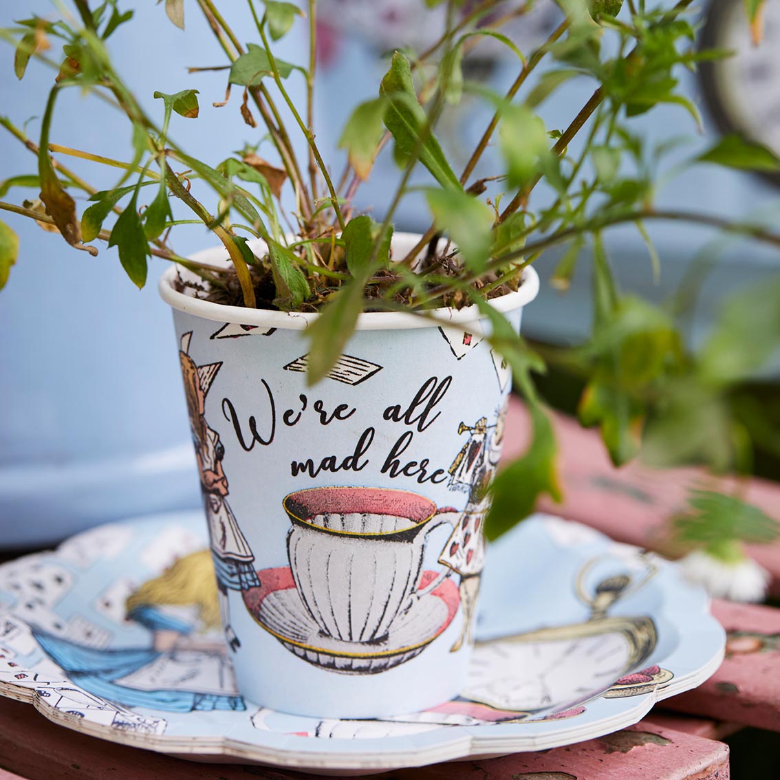 Paper Cups: 8 x Alice in Wonderland Blue Cups - Image 4