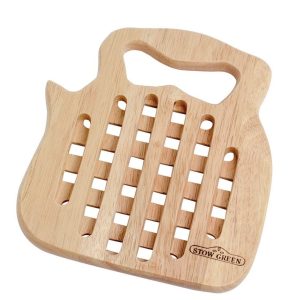 Trivet: 1 x 19cm Kettle Shaped Trivit, Beechwood