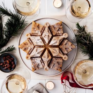 Shortbread Tin: Nordic Ware Frozen Snowflake Pan