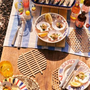 Dinner Plate: 1 x 22cm Emma Bridgewater Seafood Stripe Medium Dinner Plate, Ceramic