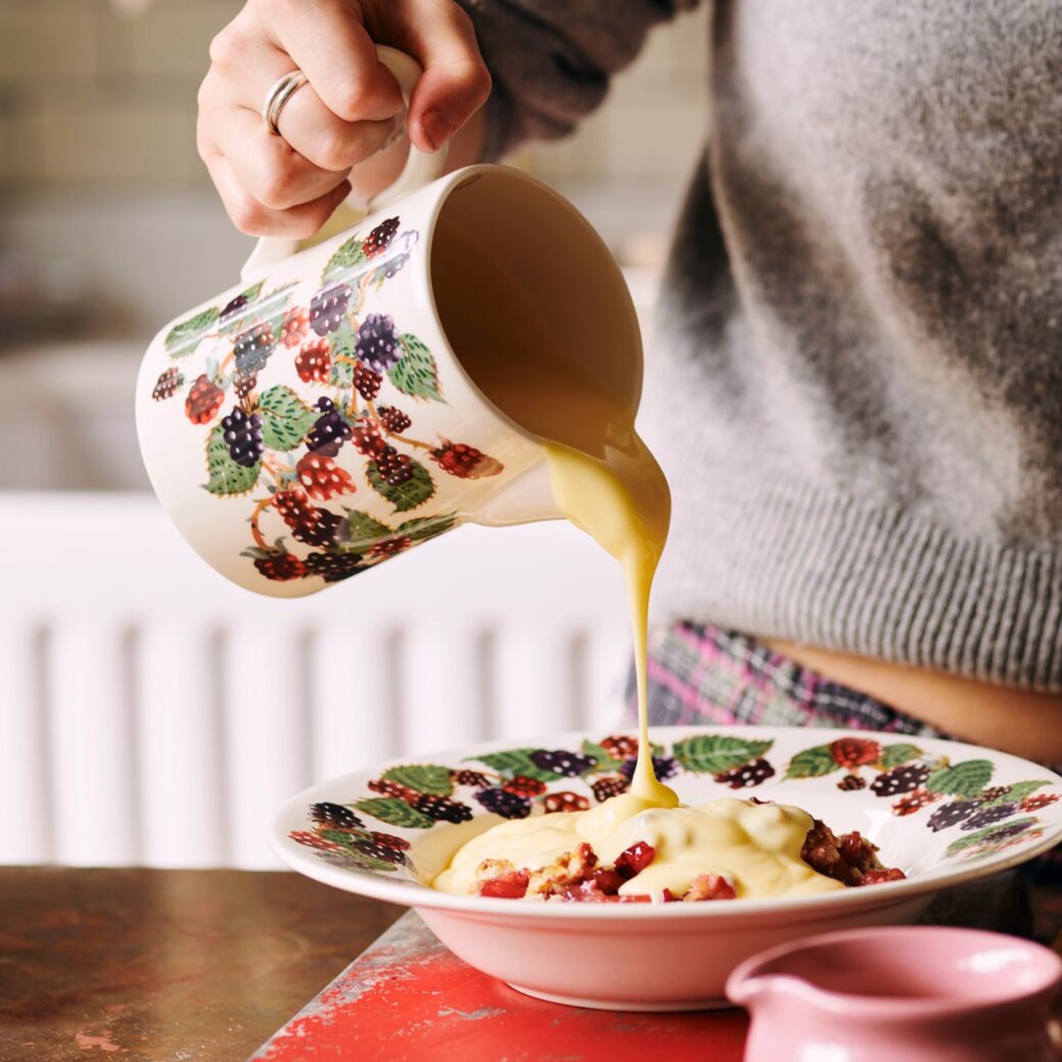 Jug: 0.6 Litre Emma Bridgewater Blackberry Medium Straight Jug, Ceramic - Image 5