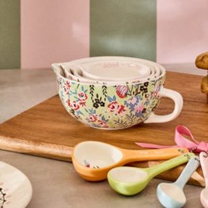 Measuring Cup Set: 1 x Cath Kidston Painted Table Ceramic Measuring Cups, Ceramic