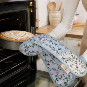 Oven Glove: Cath Kidston Twin Flowers Double Oven Glove, 100% Cotton